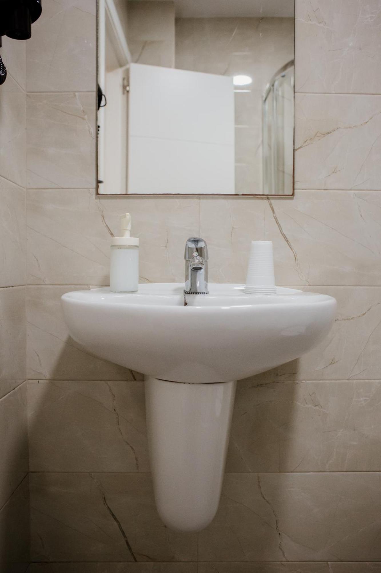 Apartamentos Turisticos Mastil 16 Málaga Extérieur photo