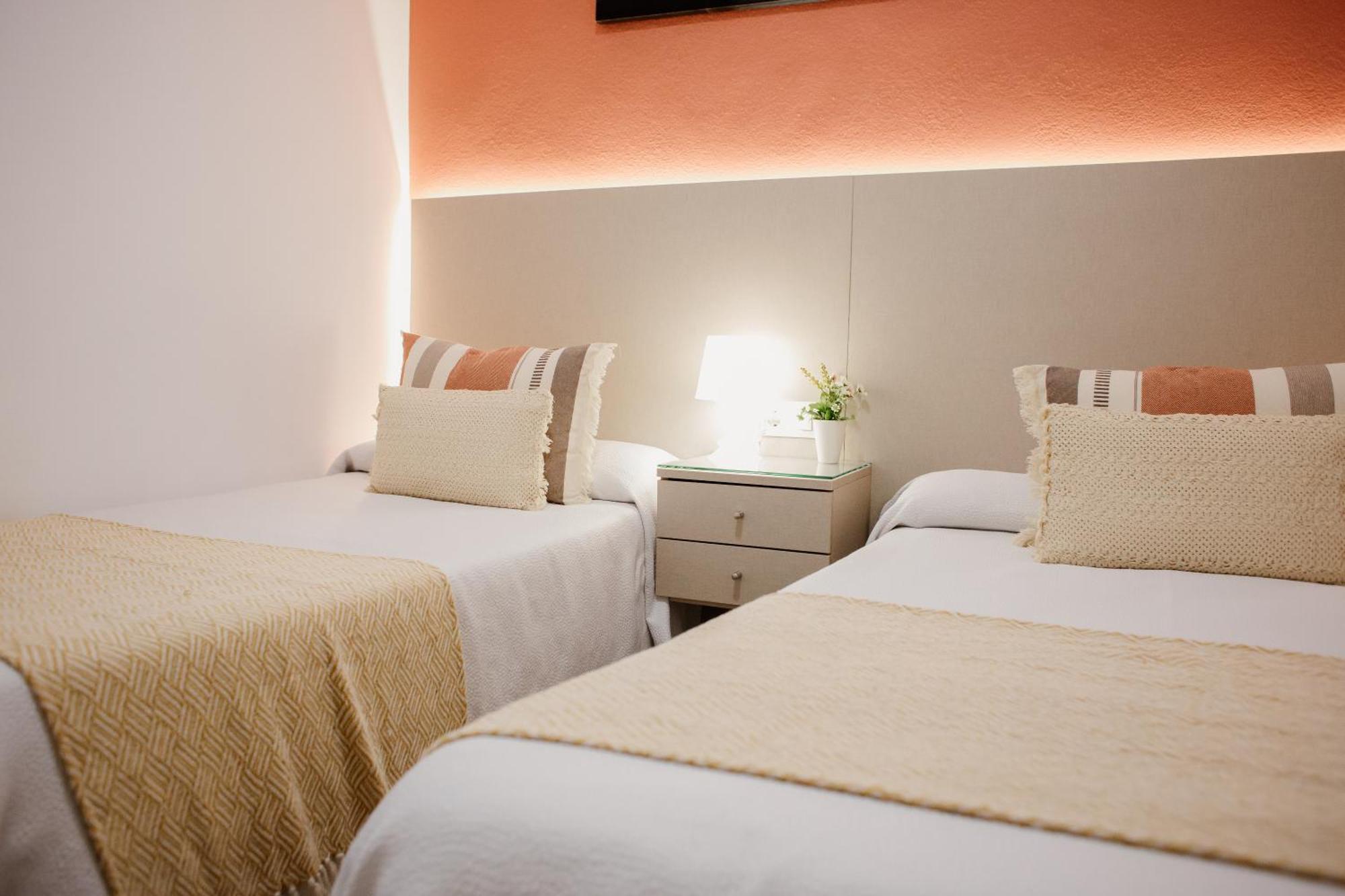 Apartamentos Turisticos Mastil 16 Málaga Extérieur photo