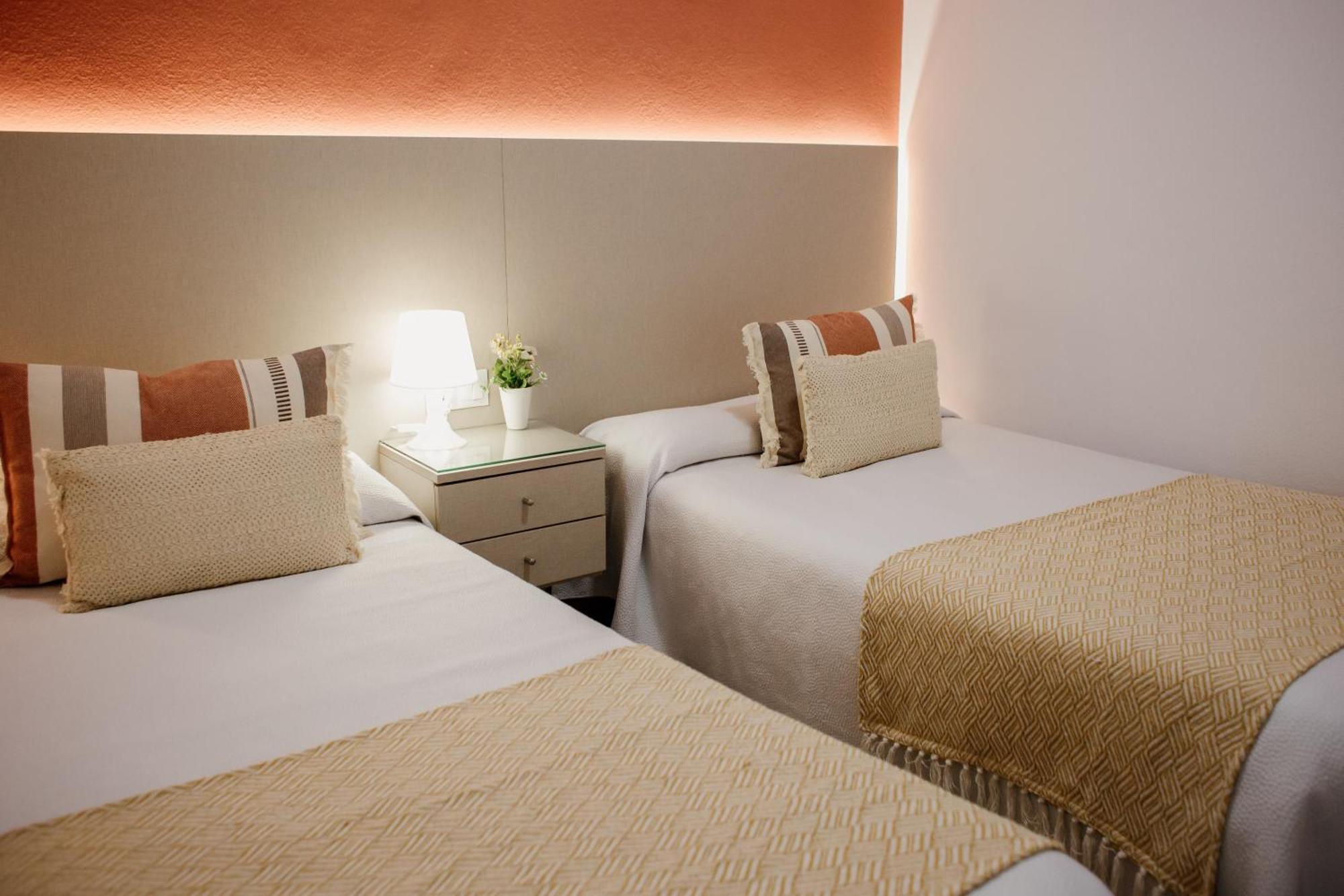 Apartamentos Turisticos Mastil 16 Málaga Extérieur photo